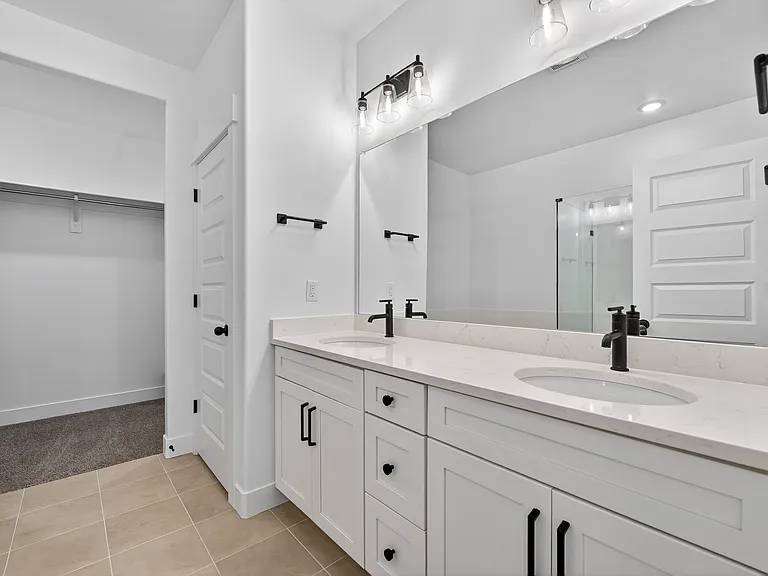 4709 S Heartwood Rd — Photo 13