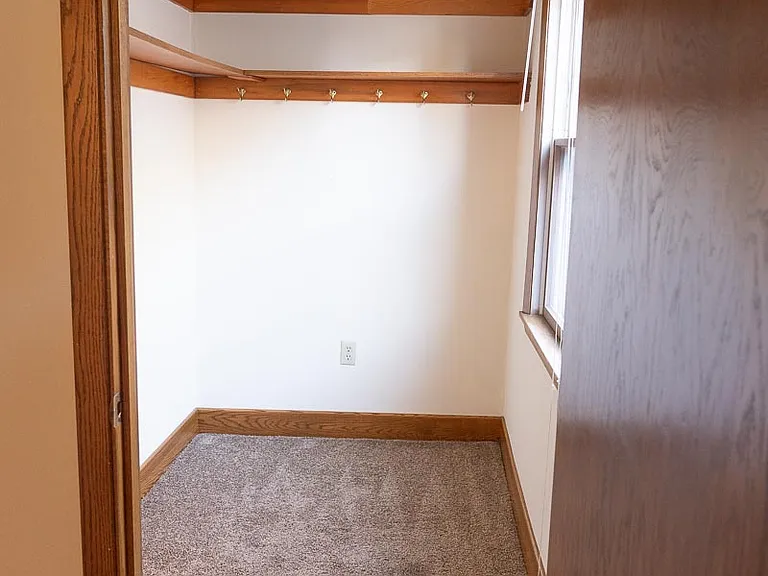 127 E Lincoln St #5 — Photo 7