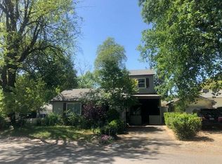 524 Loma St, Redding, CA 96003