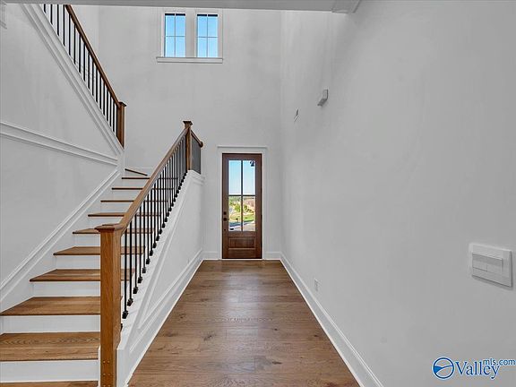 3rd image of 44 Abby Glen Way