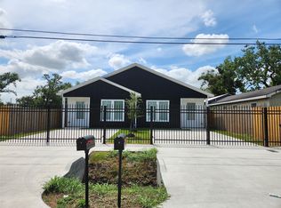 4124 Vaughn St #B, Houston, TX 77016