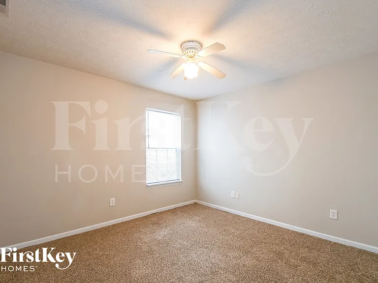 6738 Wimbledon Dr — Photo 12