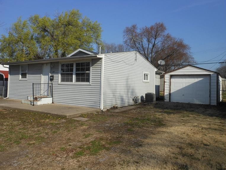 1st image of 2167 Orville Ave