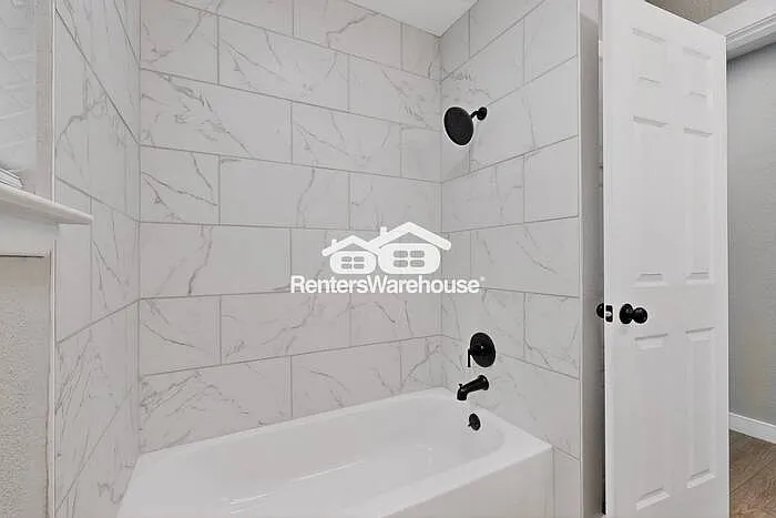 733 Ridgewood Cir — Photo 21