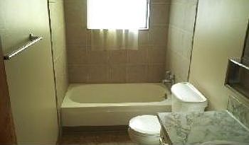 2nd image of 1080 Garfield St APT 6