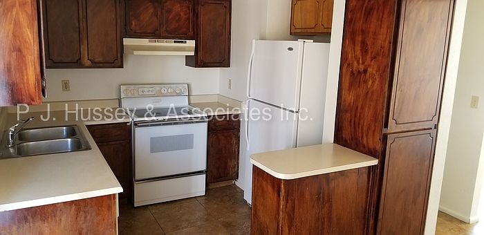 1st image of 1431 E Knoll Cir