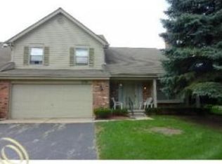 2238 Syracuse Ct #28, Dearborn, MI 48124