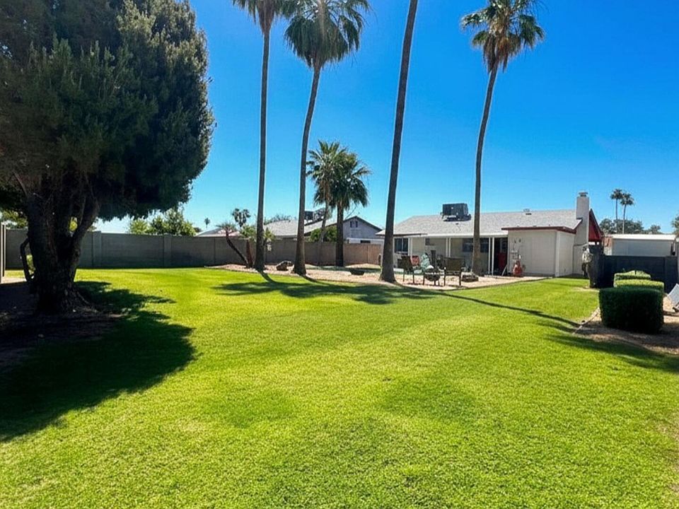 1st image of 2116 W WESTERN Drive