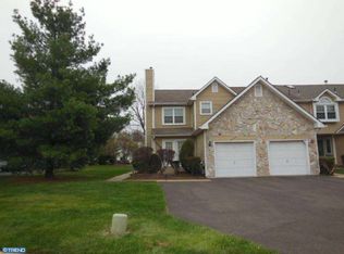 2258 Orchard Hill Cir, Warrington, PA 18976