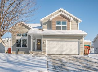 901 Pine Ave, Norwalk, IA 50211
