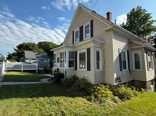 22 Commonwealth Ave, Worcester, MA 01604