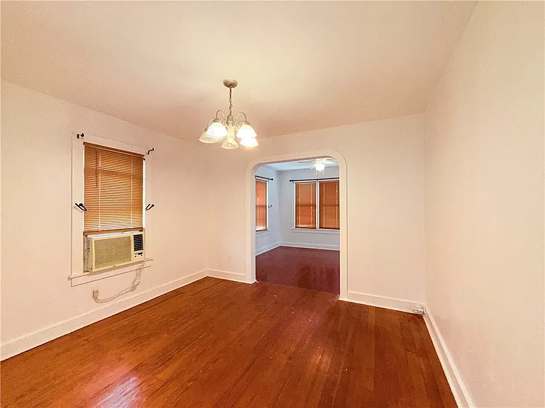 507 E Commons St — Photo 7