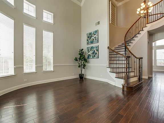 3rd image of 1094 Great Meadow Dr