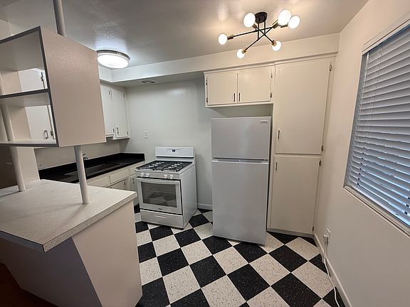5th image of 1120 N Curson Ave APT 7
