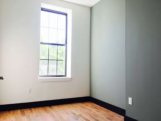 Rented by Nooklyn NYC LLC | media 19