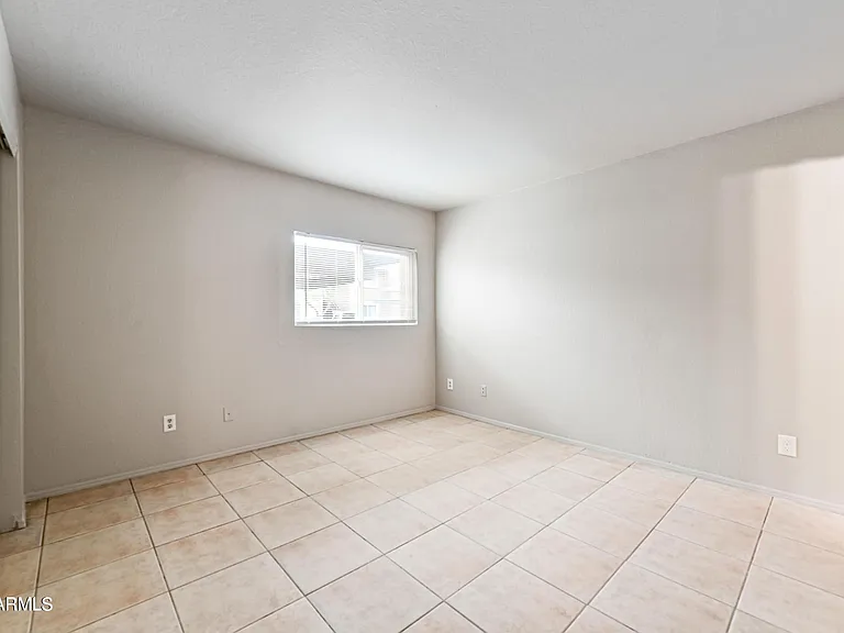 1560 W Sahuaro Dr #1 — Photo 9