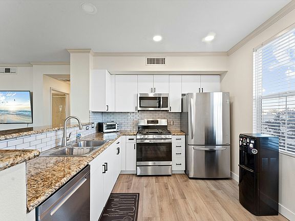 5th image of 1801 E Katella Ave APT 3027
