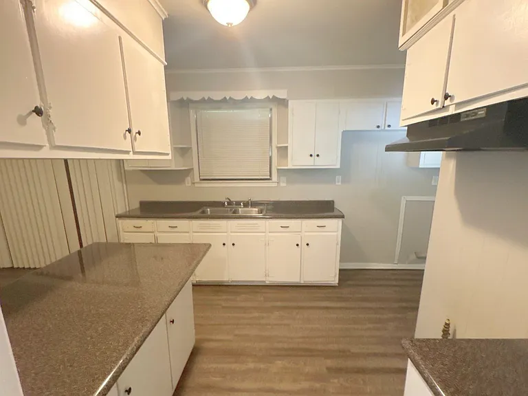 3120 Beauchamp Dr — Photo 6