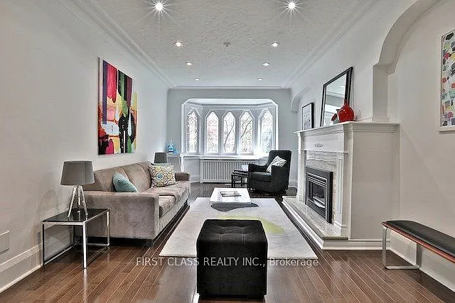 262 Castlefield Ave — Photo 8