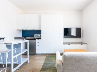 2246 Magnolia St #B, Oakland, CA 94607