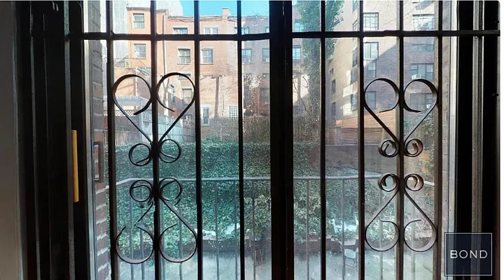 Rented by Bond New York | media 8