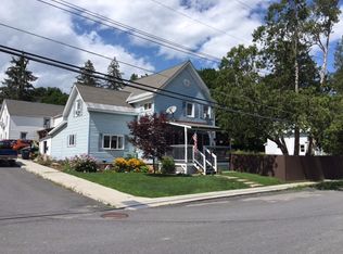 31 Schuyler St, Ticonderoga, NY 12883