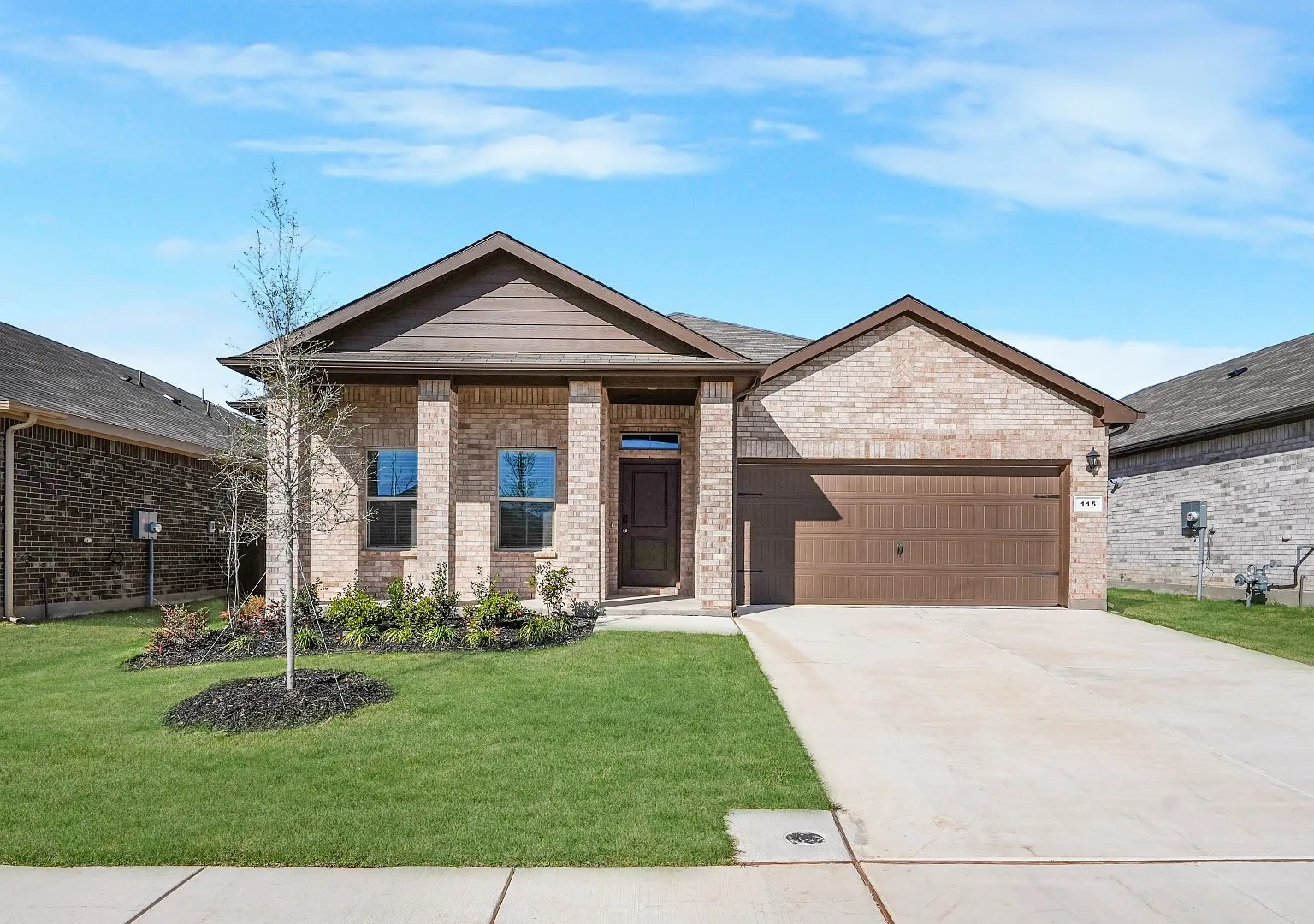 Springhill South — Photo 1