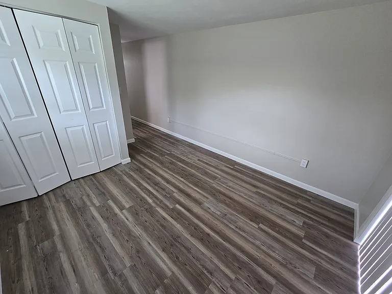 611 NE 10th Ave #1 — Photo 11