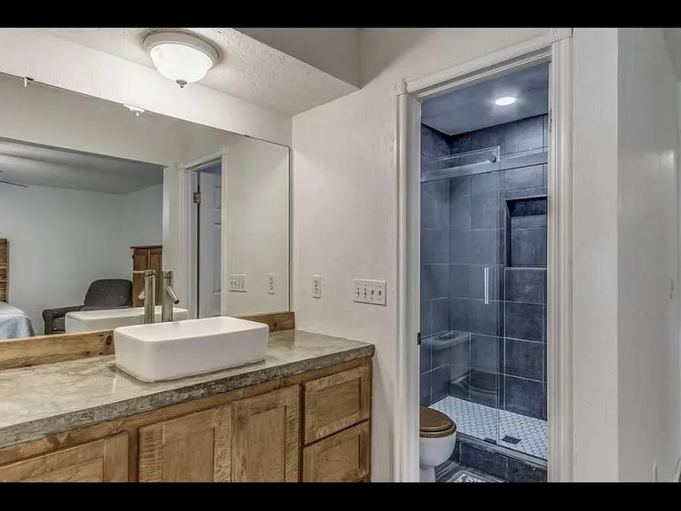 1721 Plumb Dr — Photo 1