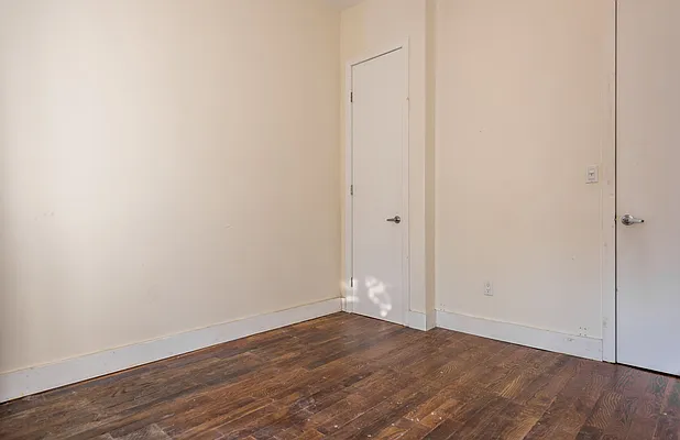 Rented by Nooklyn NYC LLC | media 6