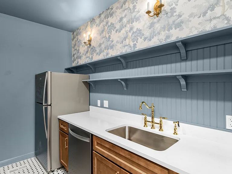 2351 Menard St #B — Photo 14
