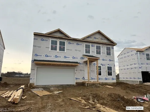 374 Jonagold Dr, Louisville, OH 44641