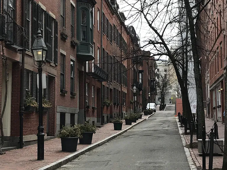 56 Temple St #2 — Photo 13