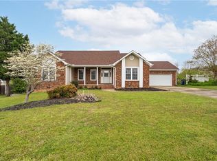 509 Wildwood Ln, Graham, NC 27253