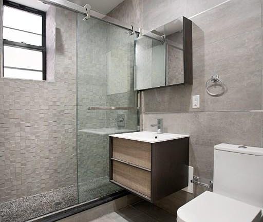 5th image of 238 E 75th St APT 3B
