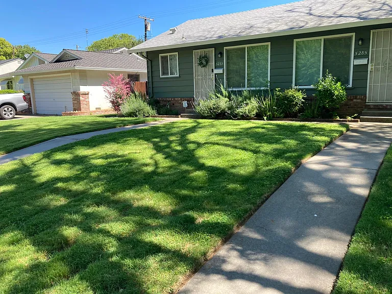 5283 Moddison Ave — Photo 2