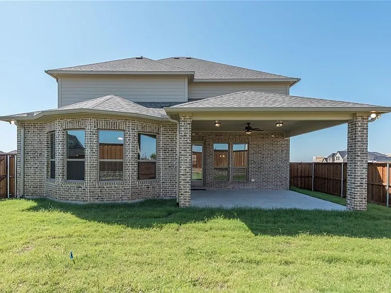 560 Thoroughbred Ave — Photo 21