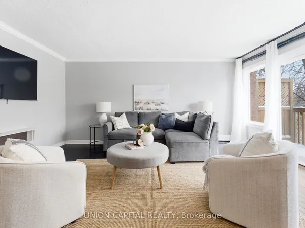 317 Milestone Cres, Aurora, ON L4G 3M2