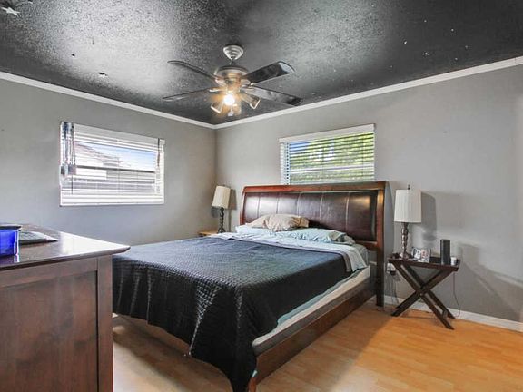 5th image of 452 Alemeda Dr