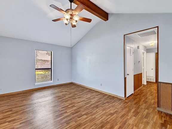 5th image of 501 Post Oak Ln