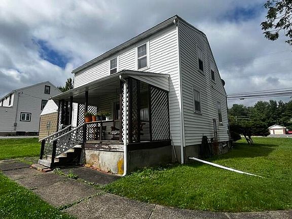 4th image of 807 S Saint Marys St