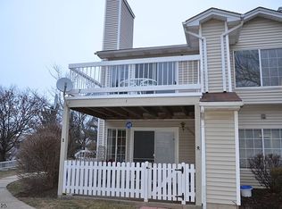 2 Sage Ct, Bedminster, NJ 07921