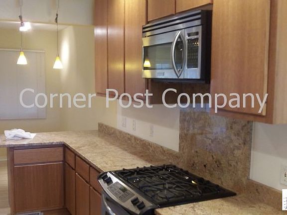 4th image of 504 Montclaire Dr SE