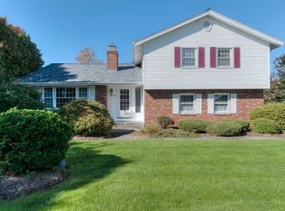4 Breezy Green Rd, Leicester, MA 01524