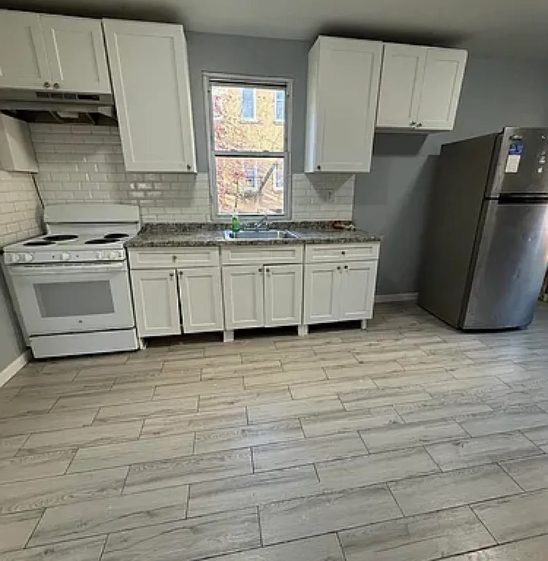 3 bed, 2.0 bath, $2,800 — Photo 1