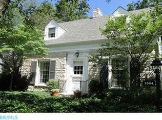 1564 Barrington Rd, Upper Arlington, OH 43221
