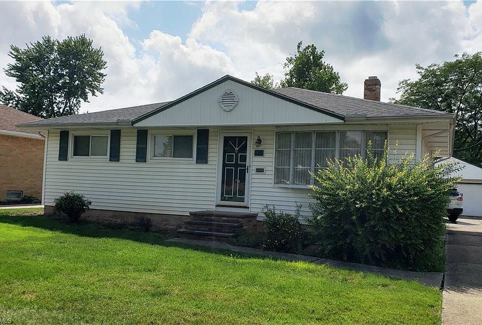 1st image of 1302 Bonnie Ln