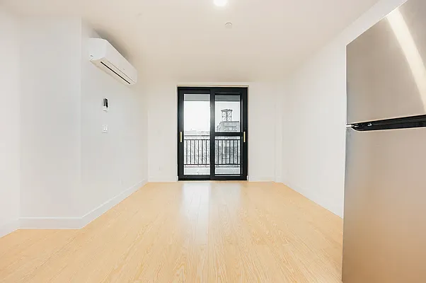 Rented by Oxford Property Group | media 34