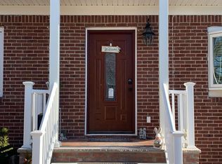 61 Lamberson St, Valley Stream, NY 11580