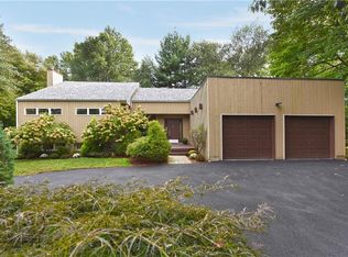 30 Rochambeau Dr, Hartsdale, NY 10530